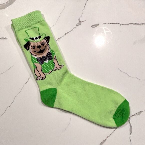 Women’s Pugs Dog Green Brown Fashion Socks Shamrock St Patrick’s Day One Size - Picture 5 of 5